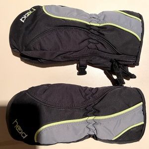 head boys gloves, like new